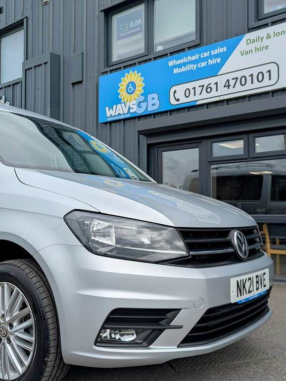 Volkswagen Caddy Maxi Life Life 2.0 Tdi Dsg  #4