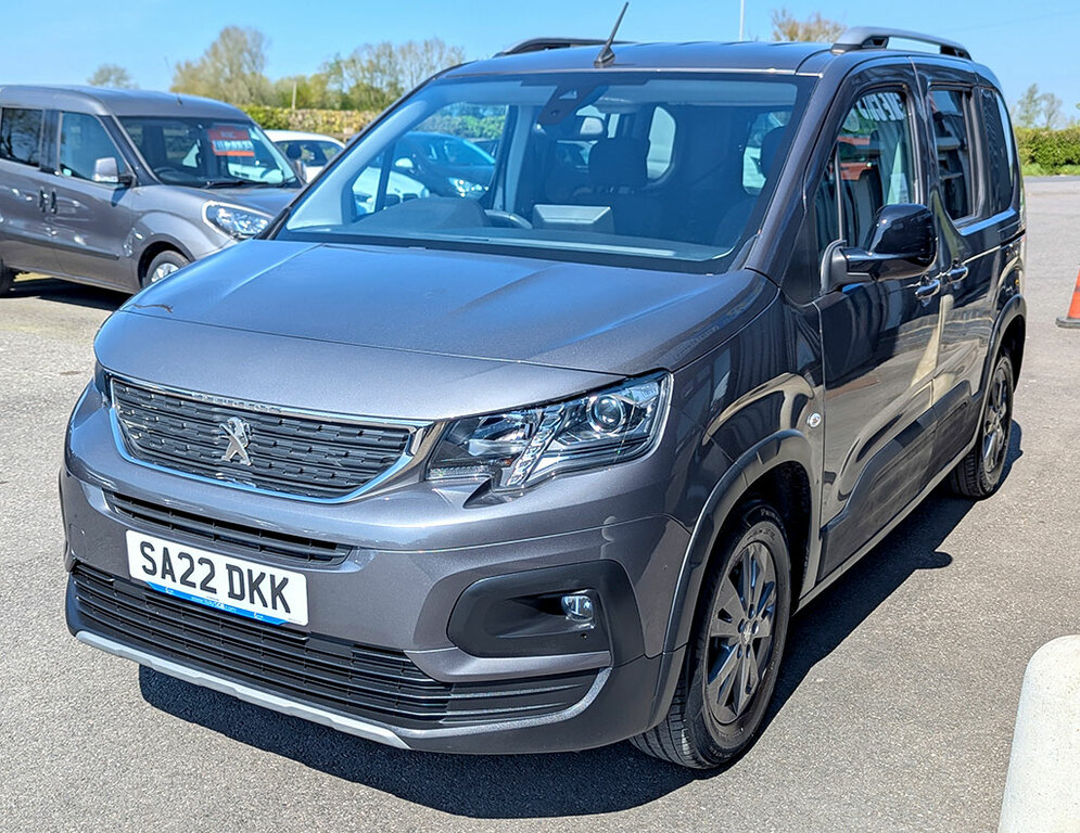 Peugeot Rifter 1.2 Puretech 130 Allure Premium Wav SA22DKK  #2