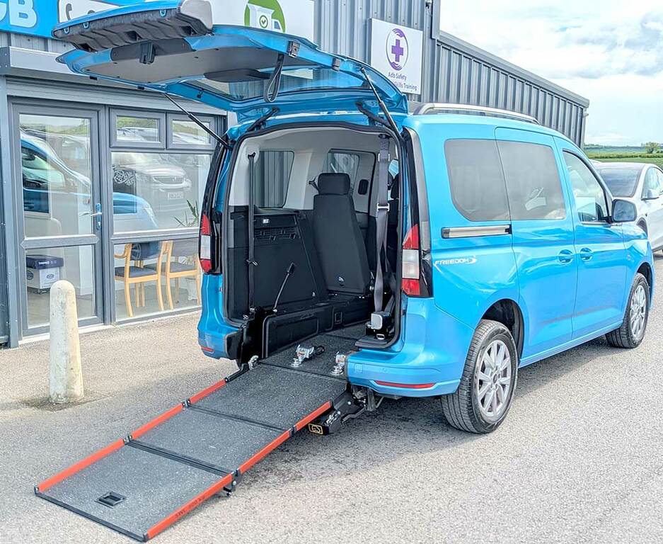 Ford Tourneo Connect 1.5 Ecoboost Titanium Wav  #5