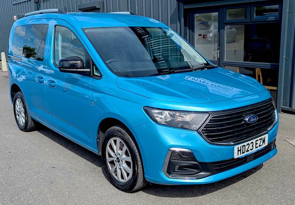 Ford Tourneo Connect 1.5 Ecoboost Titanium Wav  #3