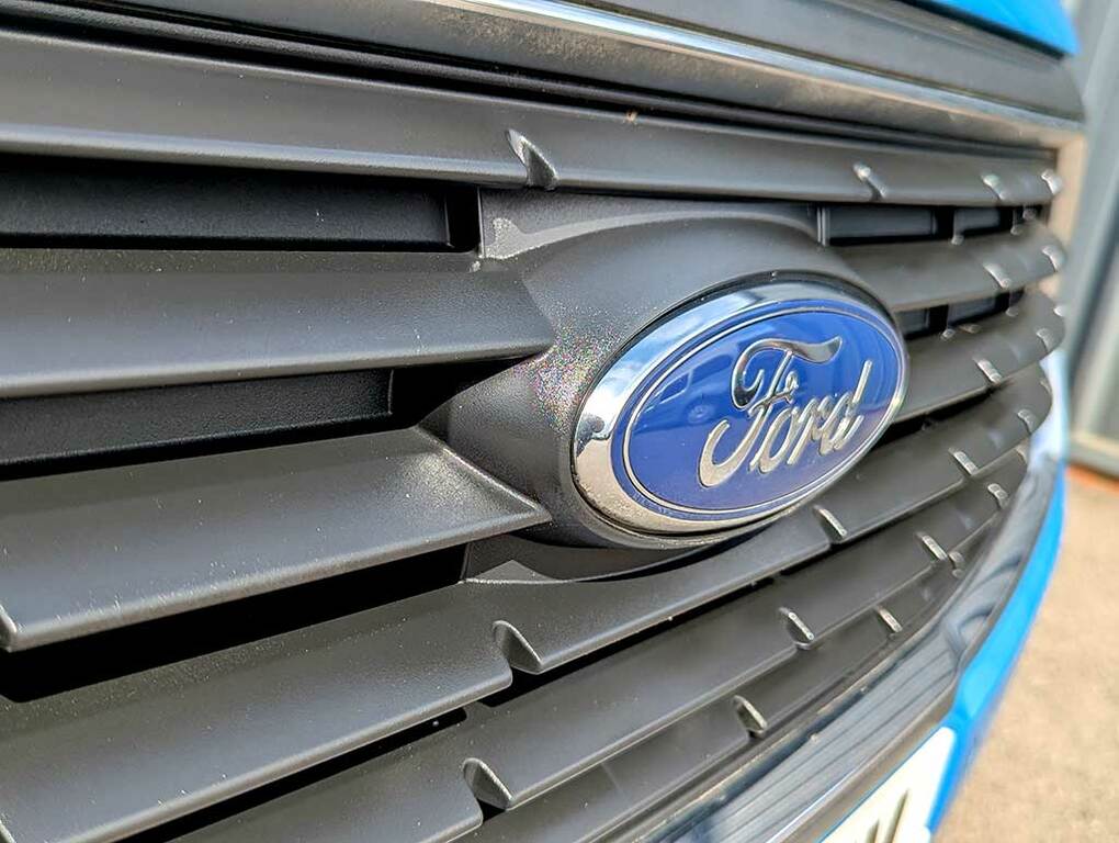 Ford Tourneo Connect 1.5 Ecoboost Titanium Wav  #4