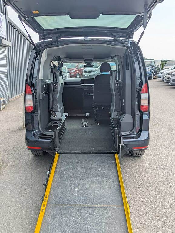 Ford Grand Tourneo Connect 1.5 Titanium Switch Wav  #6