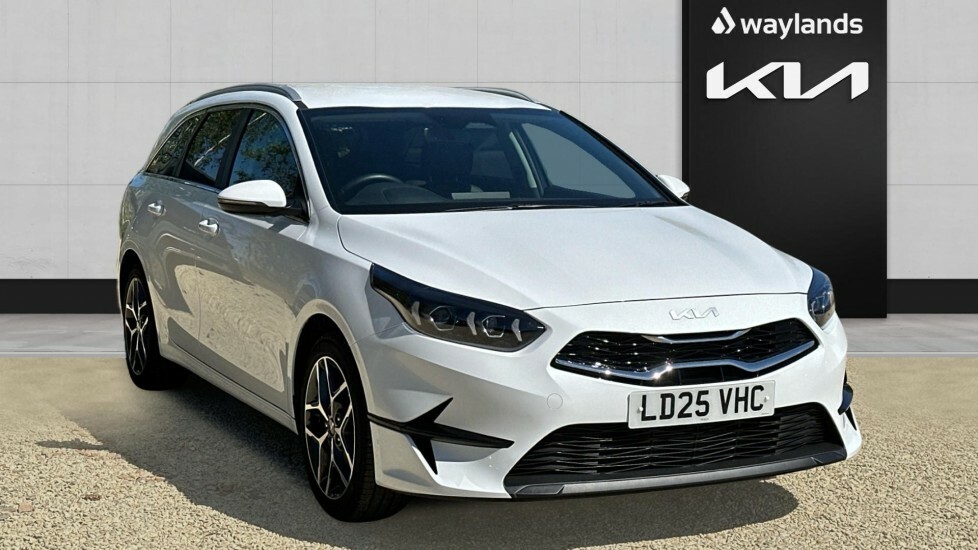 Kia Ceed 1.5T Gdi Isg 138 3 White