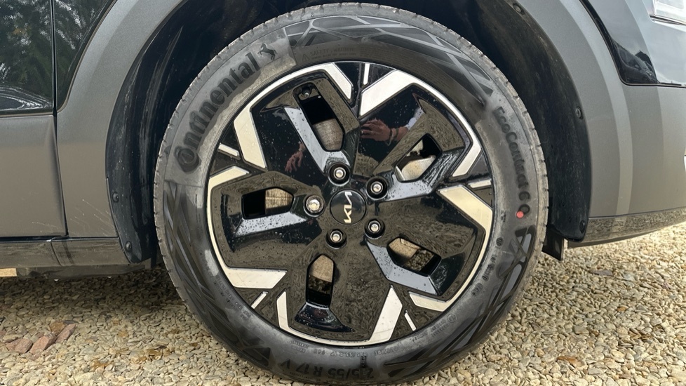 Kia e-Niro 150Kw 2 Nav 65Kwh LG25OPM Black #5