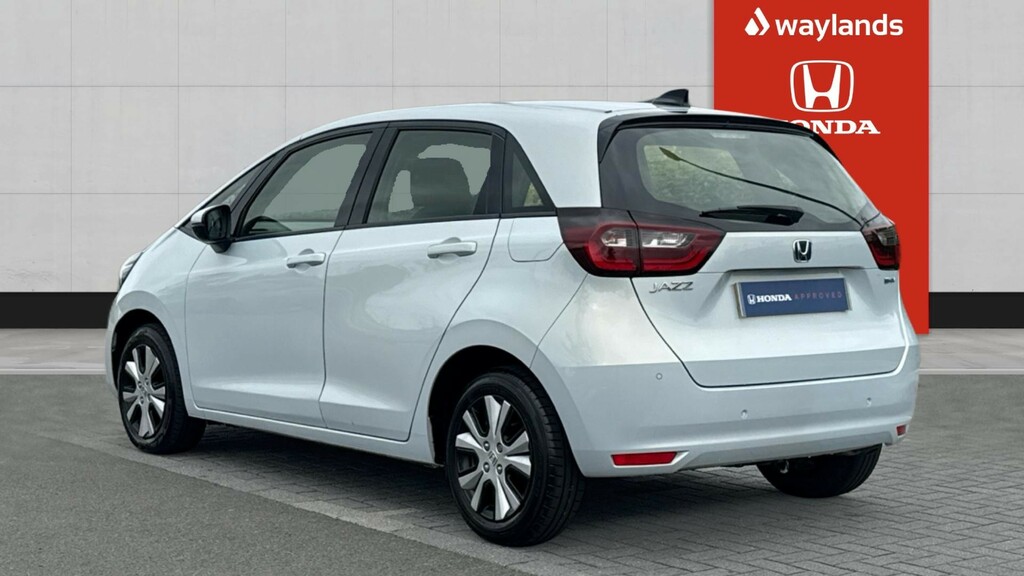 Honda Jazz Honda Jazz Hatchback 1.5 I-mmd Hybrid Sr Ecvt WT21HDD White #3