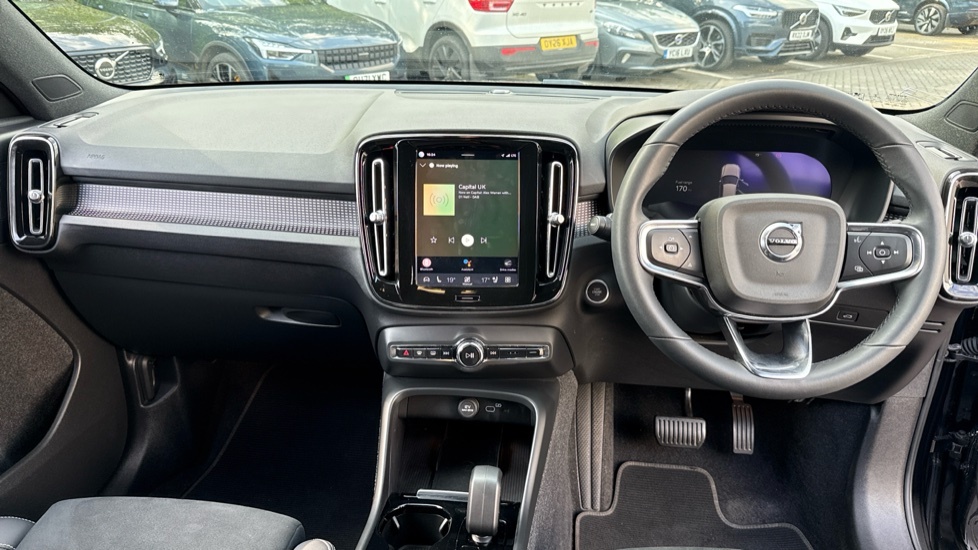 Volvo XC40 Plus, B3 Mild Hybrid, Dark BJ72ENX Black #5