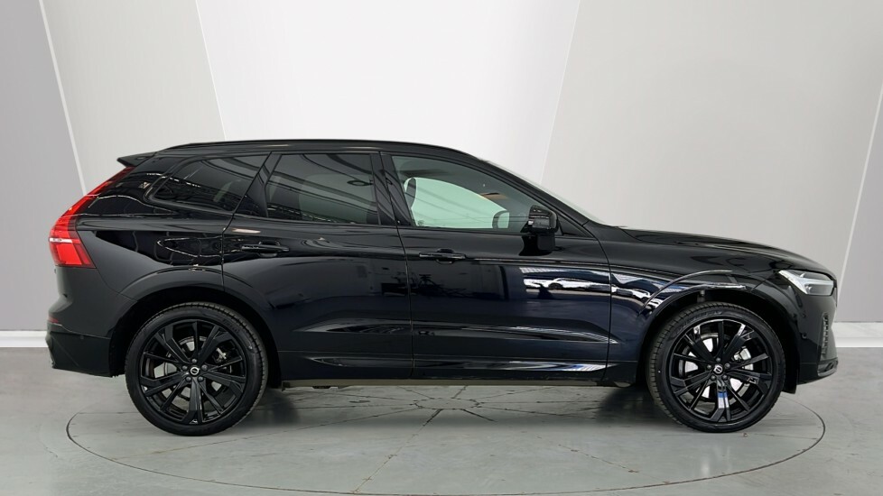 Volvo XC60 Black Edition Plus, B5 Awd Mild Hybrid, Black #3