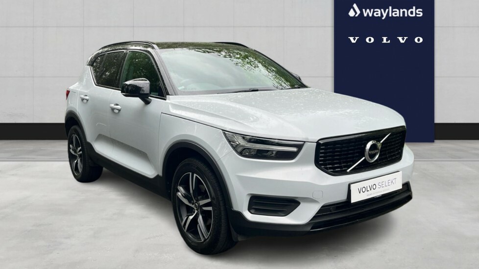 Volvo XC40 R-design, T3 Silver