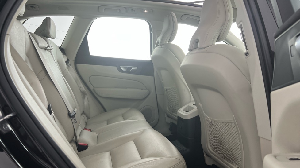 Volvo XC60 Recharge Inscription Expression, T6 Awd Plug-in Hy LG22GAA Black #6