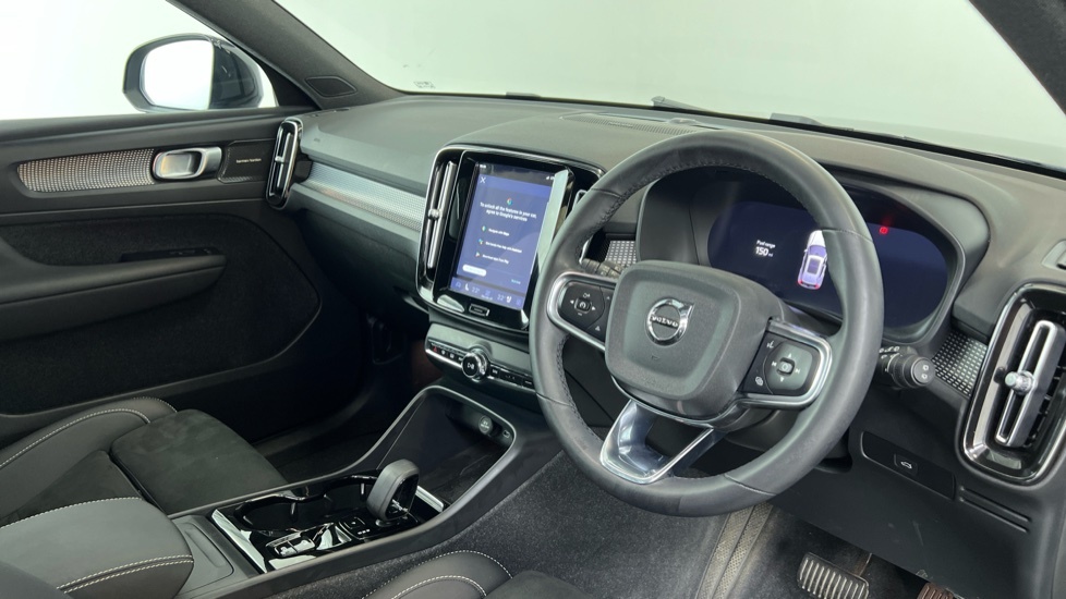 Volvo XC40 B3 Ultimate, Mild Hybrid, Darkpanroof, 36 RE23NXT Black #4