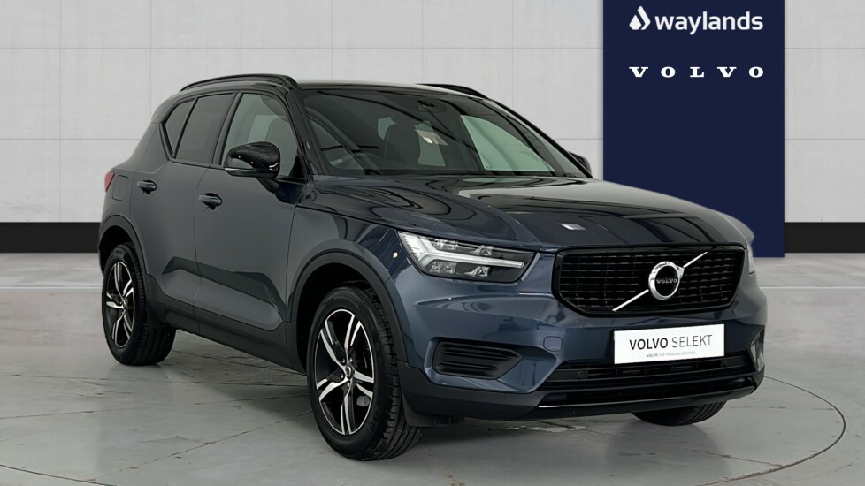 Volvo XC40 R-design, T3 Blue
