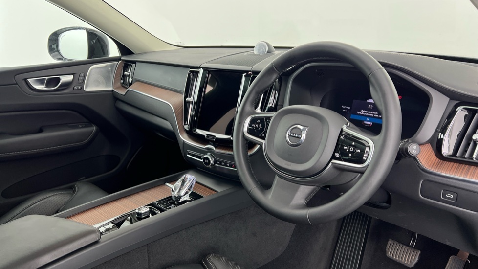 Volvo XC60 Ultimate, B5 Awd Mild Hybrid, Dark MC73GXP Grey #4