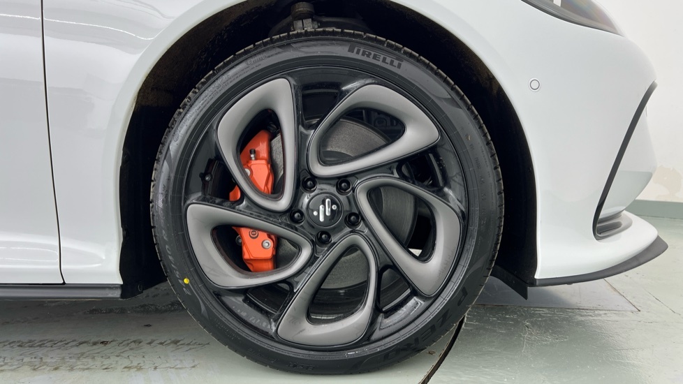 MG IM5 100Kwh White #5