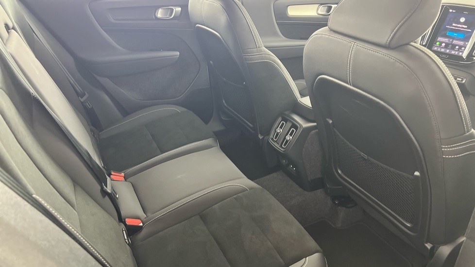 Volvo XC40 Plus, B4 Mild Hybrid, Dark RF25PKE Silver #6