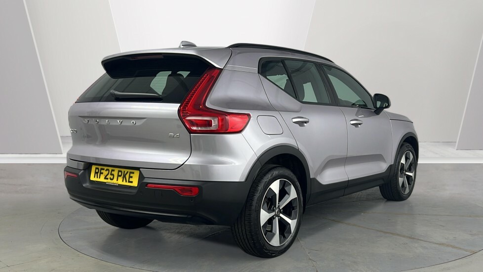 Volvo XC40 Plus, B4 Mild Hybrid, Dark RF25PKE Silver #2