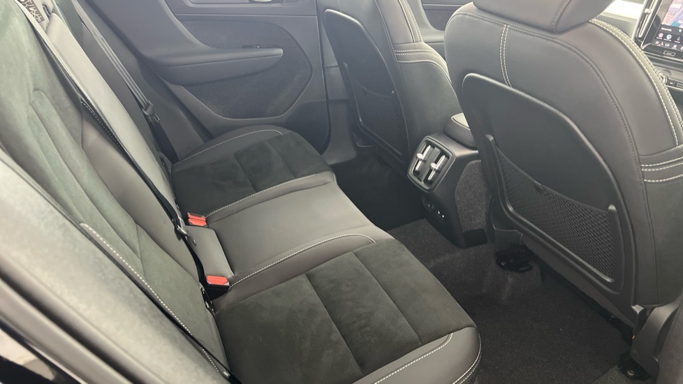 Volvo XC40 Black Edition Ultra, B4 Mild Hybrid, RO75MTX Black #6