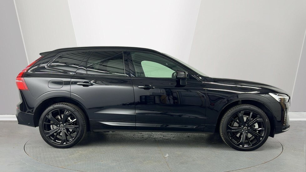 Volvo XC60 B5 Black Edition Plus, Awd Mild Hybrid, RJ75BXF Black #3