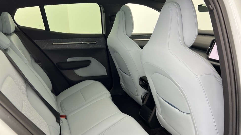 Volvo EX30 Ultra, Twin Motor Performance, OV75EOP White #6