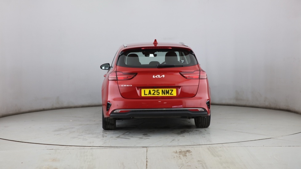 Kia Ceed 1.5T Gdi Isg 138 2 LA25NMZ Red #4