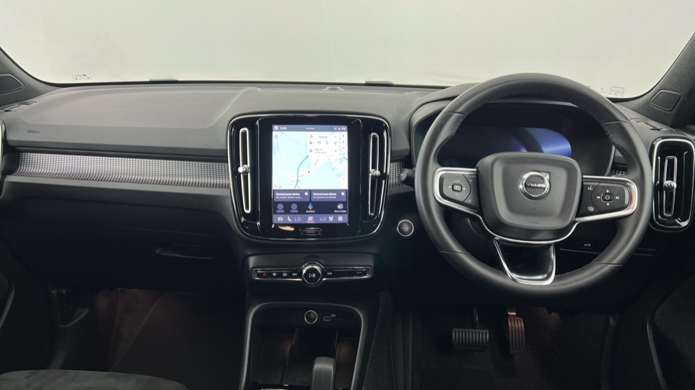 Volvo XC40 Black Edition Plus, B3 Mild Hybrid, RV25WFM Black #5