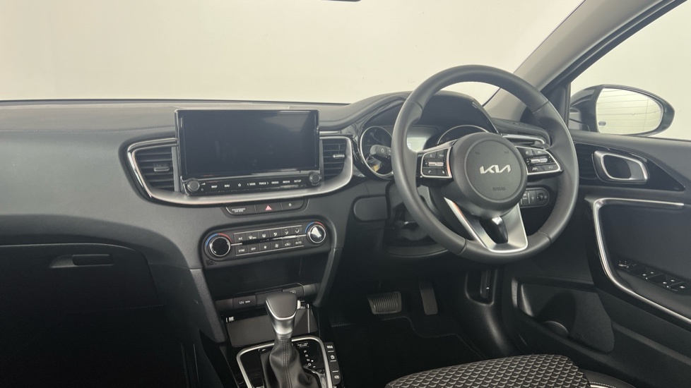 Kia Xceed 1.0T Gdi Isg 113 Pure Dct RO75HXP Black #6