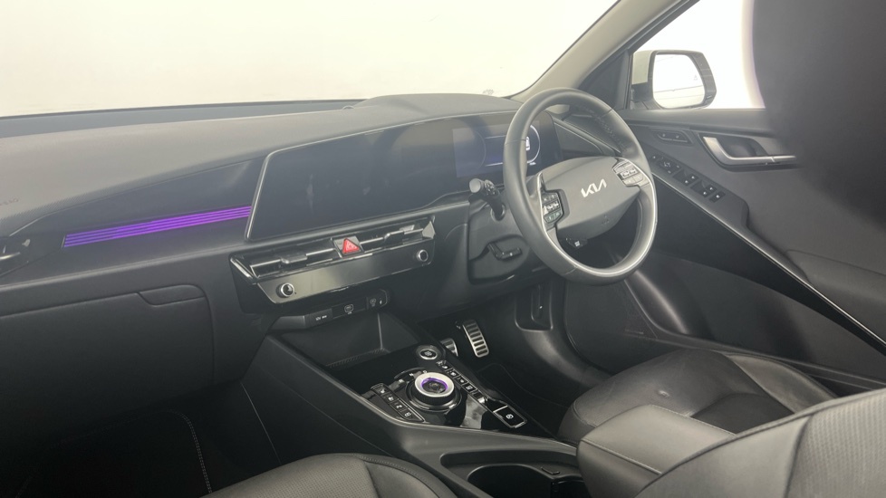 Kia Niro 1.6 Gdi Hybrid 4 Dct CP22JCY White #3