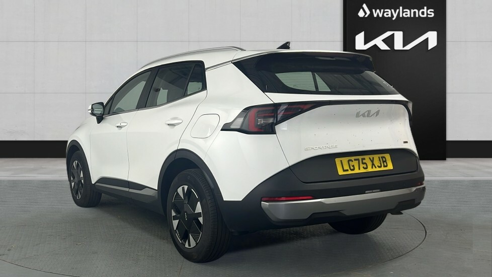 Kia Sportage 1.6T Gdi Hev Pure LG75XJB White #2