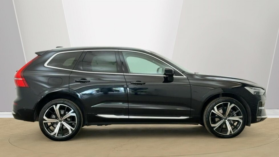 Volvo XC60 Ultra, B5 Awd Mild Hybrid, Bright RV25XVK Black #2