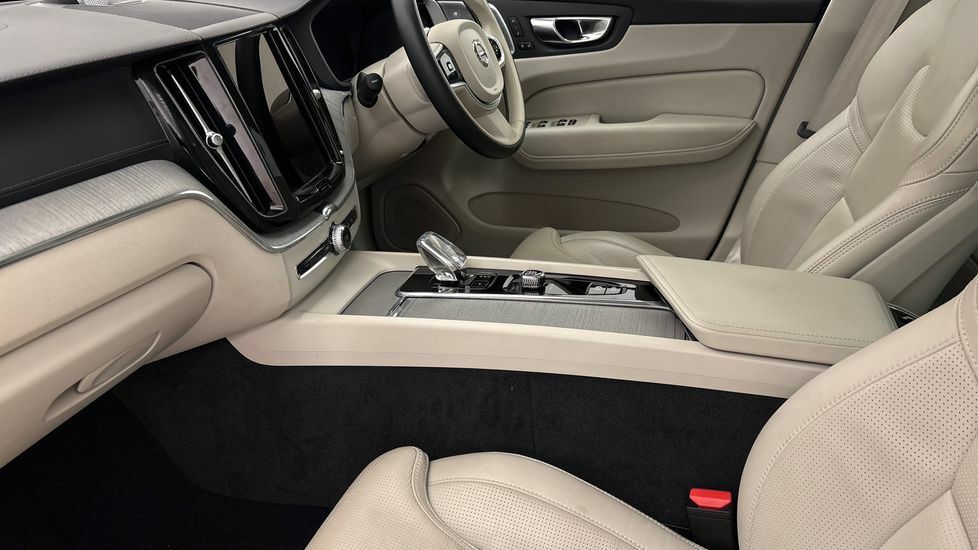 Volvo XC60 Ultra, B5 Awd Mild Hybrid, Bright RV25XVK Black #6