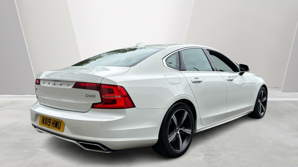 Volvo S90 D4 R-design NX19HWU White #2