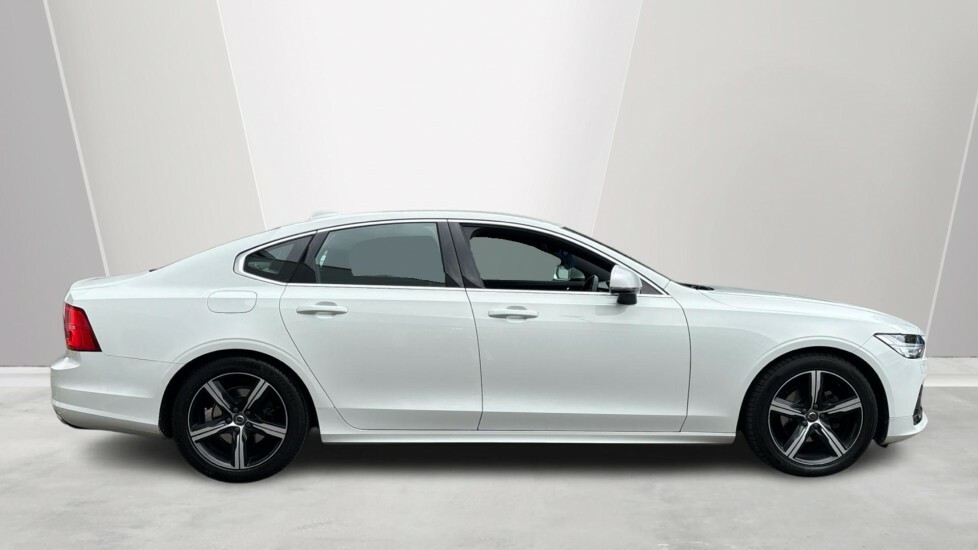Volvo S90 D4 R-design NX19HWU White #3