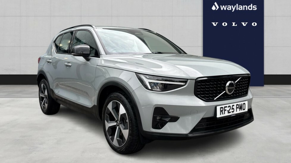 Volvo XC40 Plus, B4 Mild Hybrid, Dark Grey
