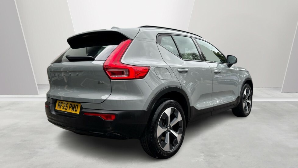 Volvo XC40 Plus, B4 Mild Hybrid, Dark RF25PMO Grey #2