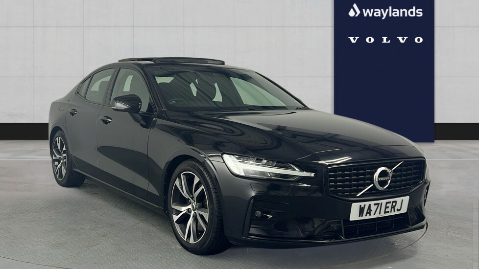 Volvo S60 B5 R-design, Mild Hybridpanroof, Harman Kardon, R Black