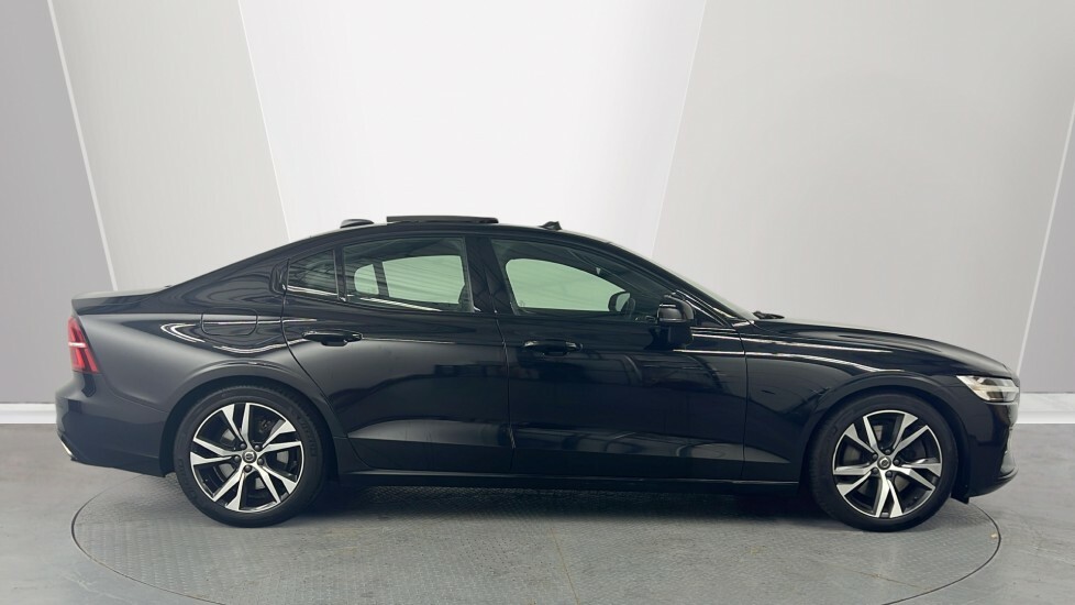 Volvo S60 B5 R-design, Mild Hybridpanroof, Harman Kardon, R Black #3