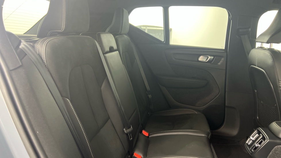 Volvo XC40 T3 R-design, Camera, Tints YS71SWK Grey #6