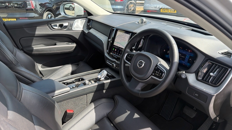 Volvo XC60 Ultra, B5 Awd Mild Hybrid, Bright RV74WPW Silver #4