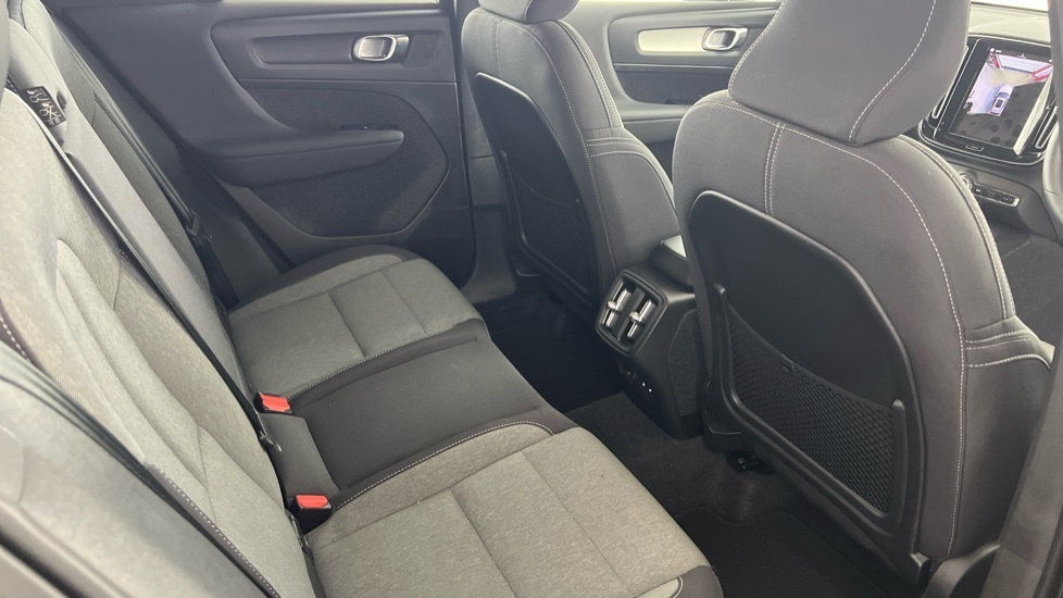 Volvo XC40 Plus, B3 Mild Hybrid, Dark WN23FJF Silver #6