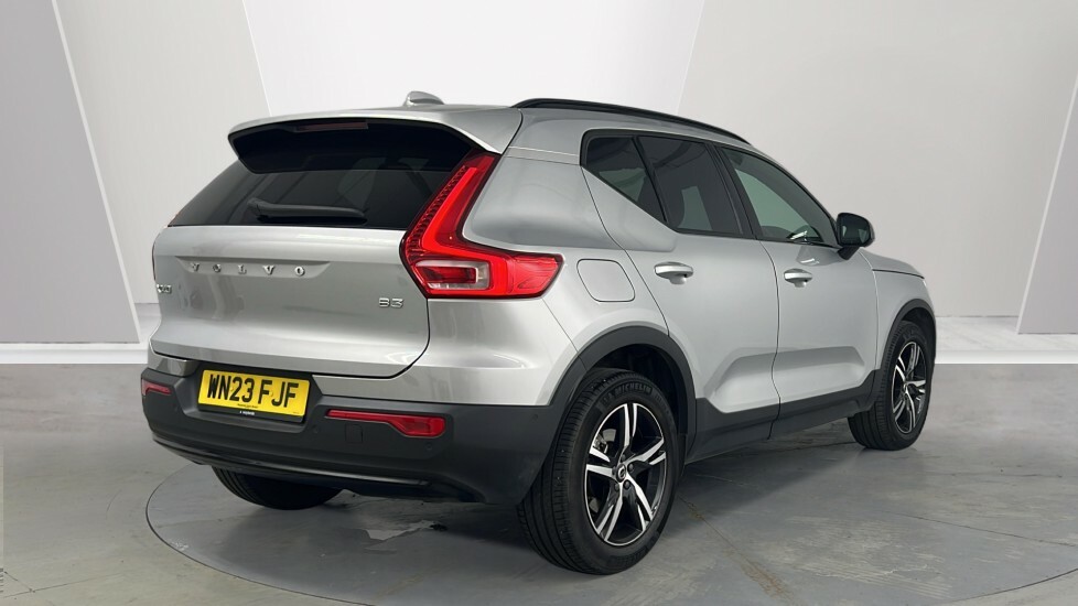 Volvo XC40 Plus, B3 Mild Hybrid, Dark WN23FJF Silver #2