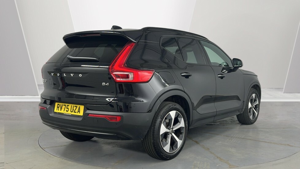 Volvo XC40 Plus, B4 Mild Hybrid, Dark RV75UZA Black #2