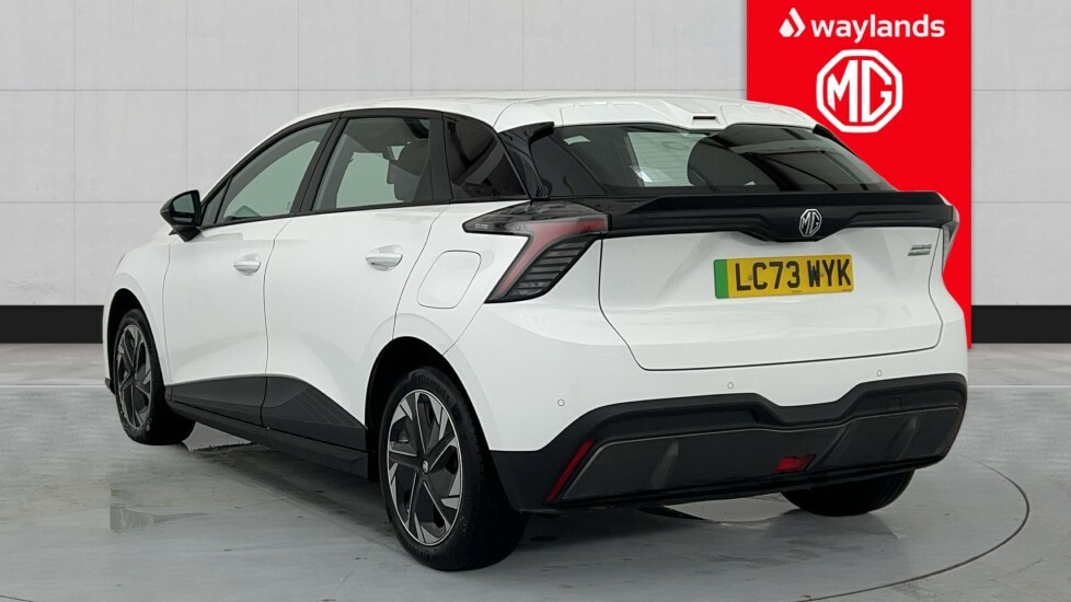 MG MG4 150Kw Se Ev Long Range 64Kwh LC73WYK White #2