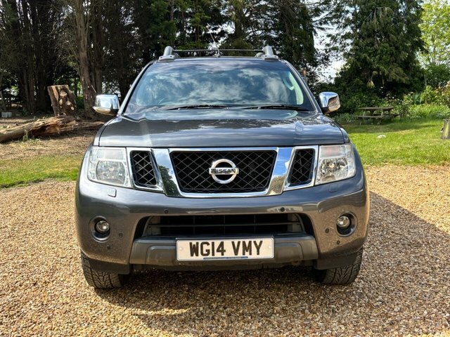 Nissan Navara 2.5 Dci Tekna Pickup Double Cab Grey #4