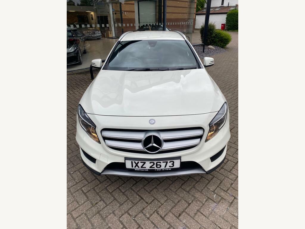 Mercedes-Benz GLA Class 2.1 Gla200d Amg Line 7G-dct Euro 6 S S IXZ2673 White #3