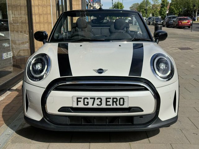 Mini Convertible 1.5 Cooper Classic Convertible Steptron White #2