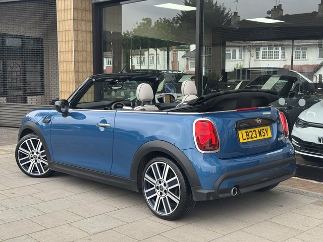 Mini Convertible 1.5 Cooper Exclusive Convertible Steptr LB23WSY Blue #5