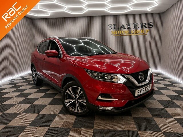 Nissan Qashqai 1.5 Dci N-connecta Suv Euro 6 S Red