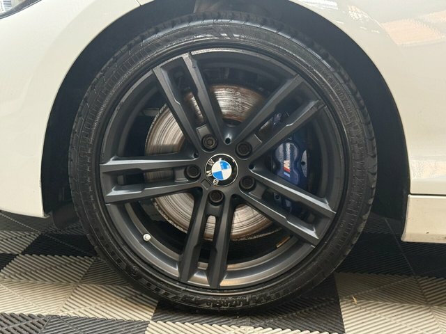BMW 1 Series 1.5 118I M Sport Shadow Edition Hatchback Petr ST68ZPO White #3