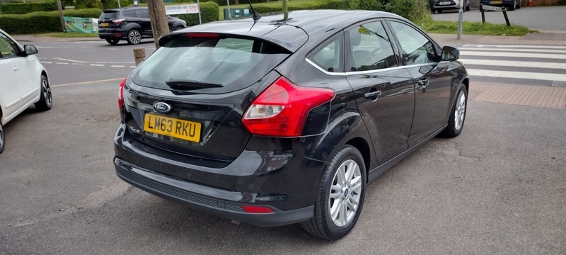 Ford Focus Titanium LM63RKU Black #2