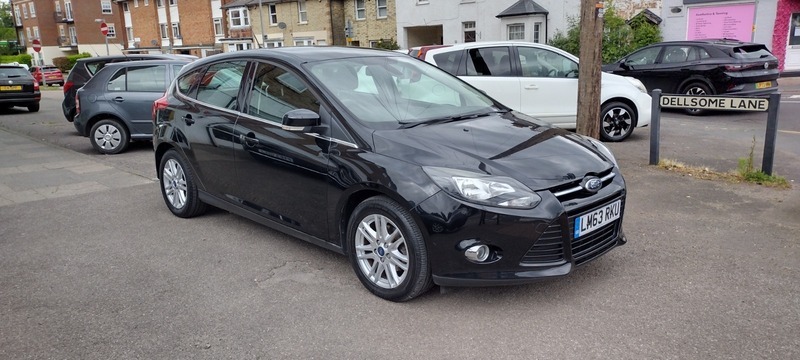 Ford Focus Titanium LM63RKU Black #5