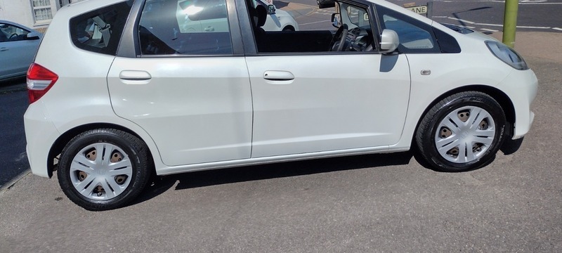 Honda Jazz I-vtec Se OY65KLV White #4